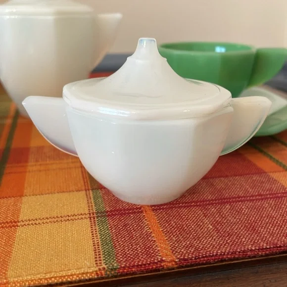 Akro Agate Children’s Tea-set 1940’s - Picture 4 of 9